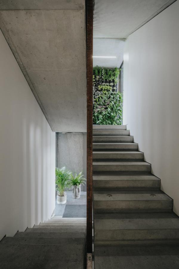 Heyer Apartment *