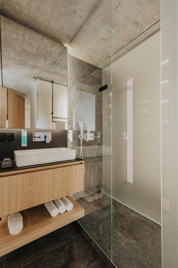 Heyer Apartment *